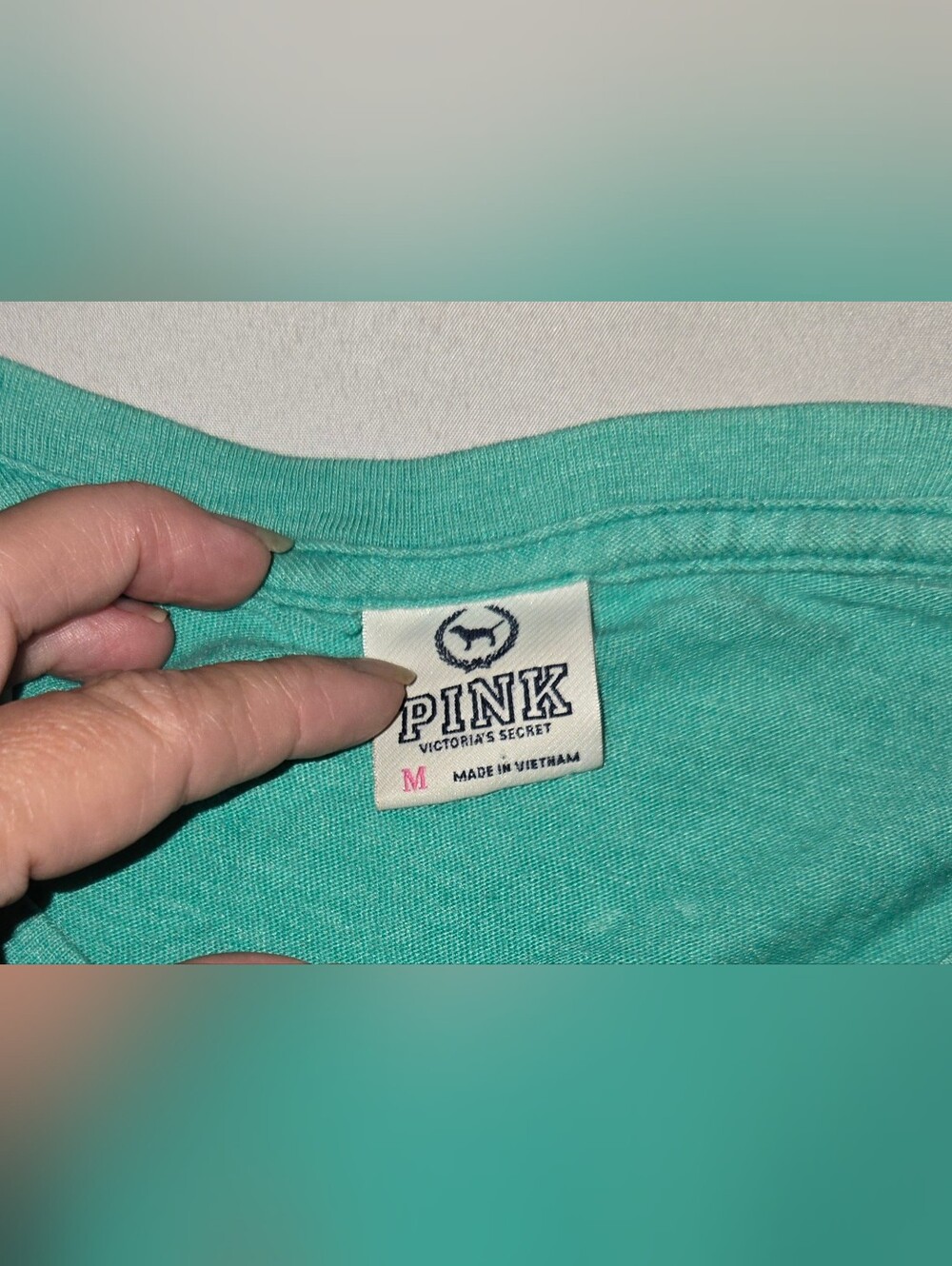 PINK Victoria's Secret  'Make Pink Not War' Teal Graphic Tee Sz M - Picture 3 of 5
